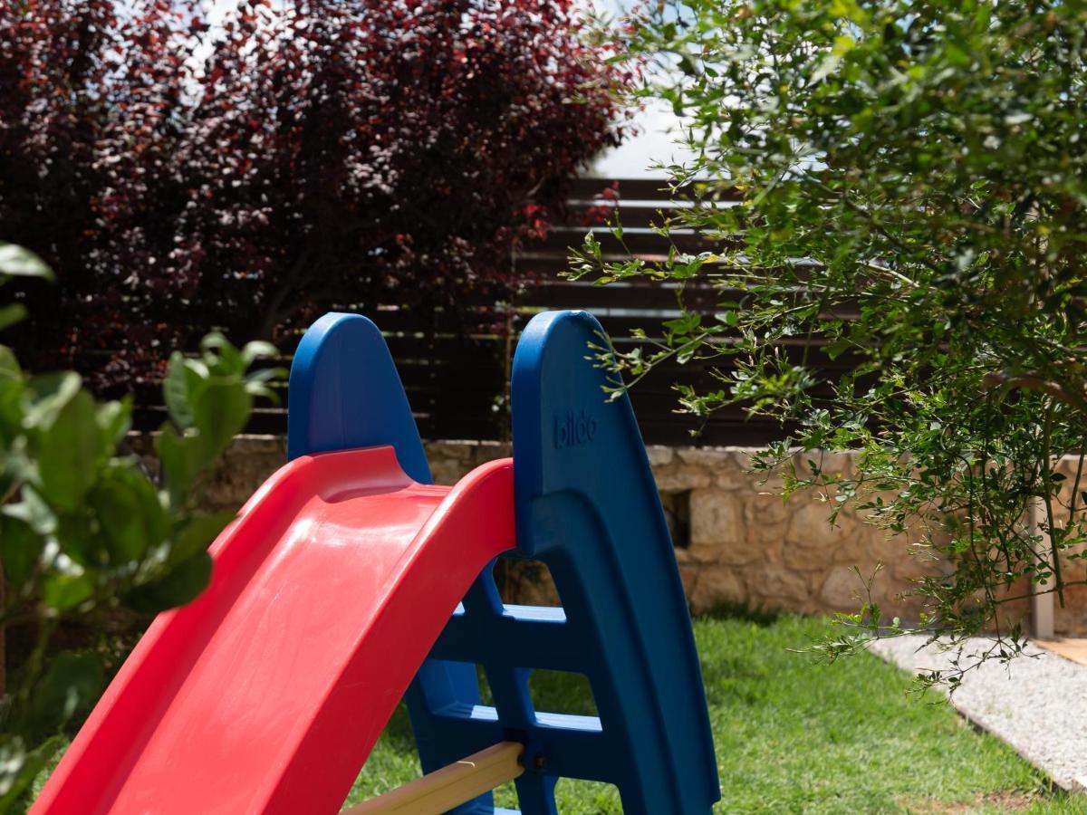 Family Villa Rousa In Rethymno With Pool, Bbq And Kids Area Loutra Exteriör bild